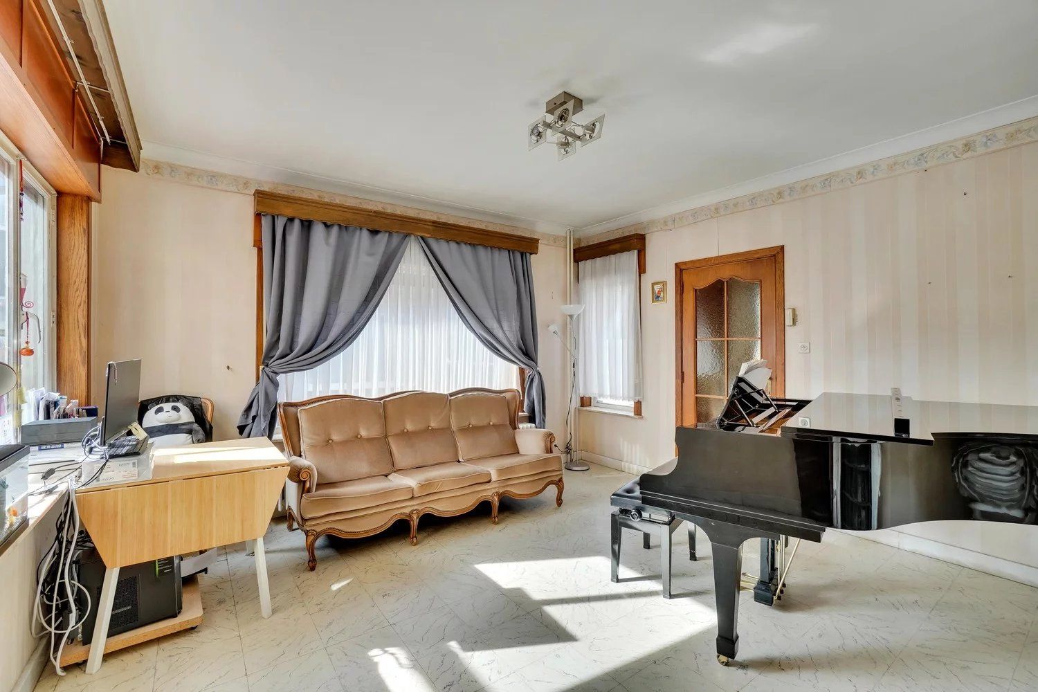 Halfopen bebouwing met 3 slaapkamers en handelspand foto 5