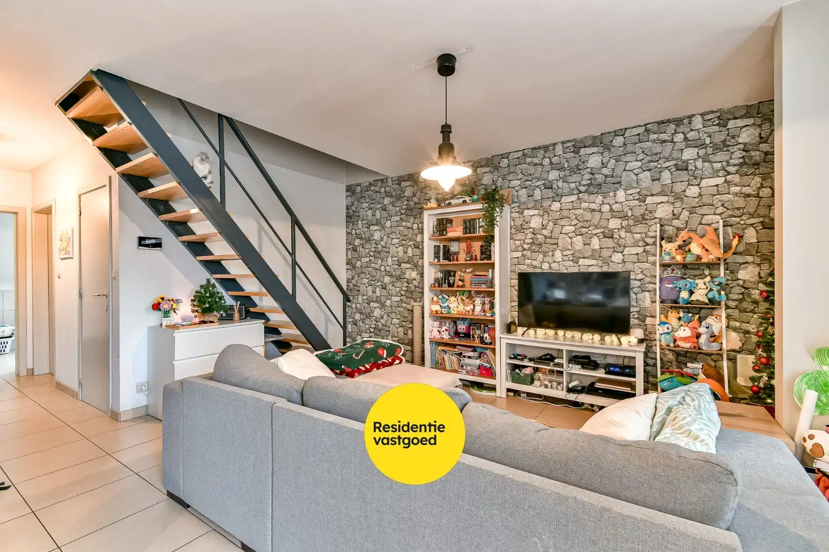 Opbrengsteigendom met 3 appartementen en 3 garages foto 19