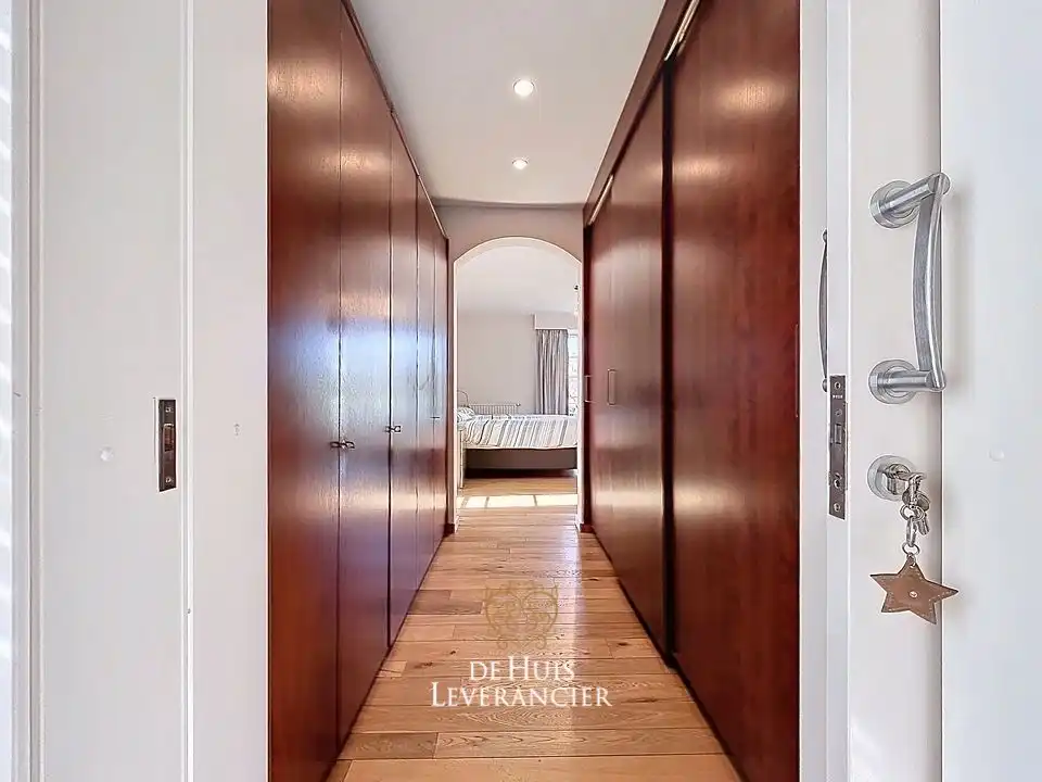 Exclusieve villa op uitzonderlijk perceel van 1 767 m², grenzend aan natuurgebied foto 44