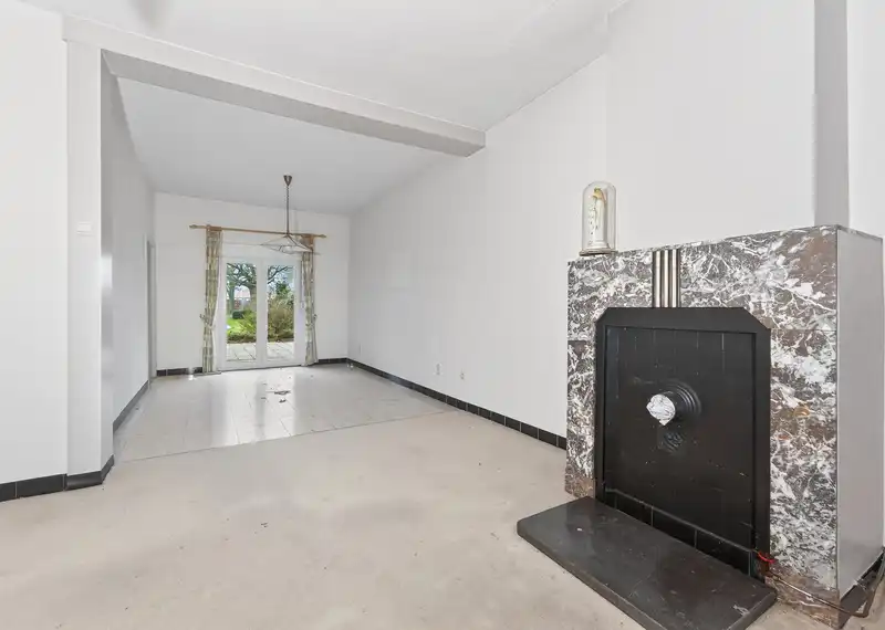 Roeselare-stadsrand. Prachtig pereceel bouwgrond waarvan 6% sloop / werderopbouw mogelijk OF grondige renovatie. Perceel van 875m2. ZUID-WEST. foto 9