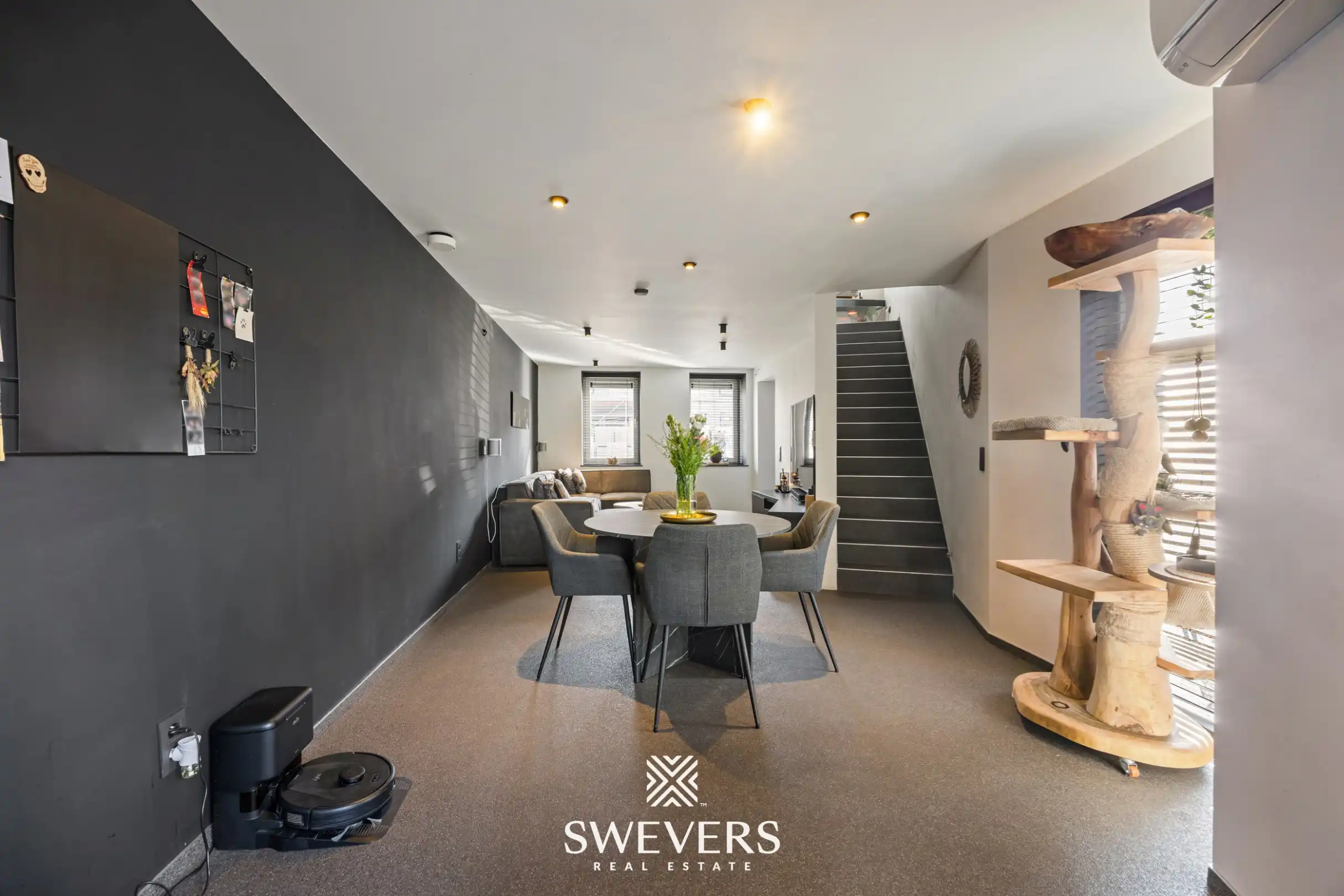 Instapklare en volledig gerenoveerde woning met tuin op rustige ligging in Leopoldsburg foto 12