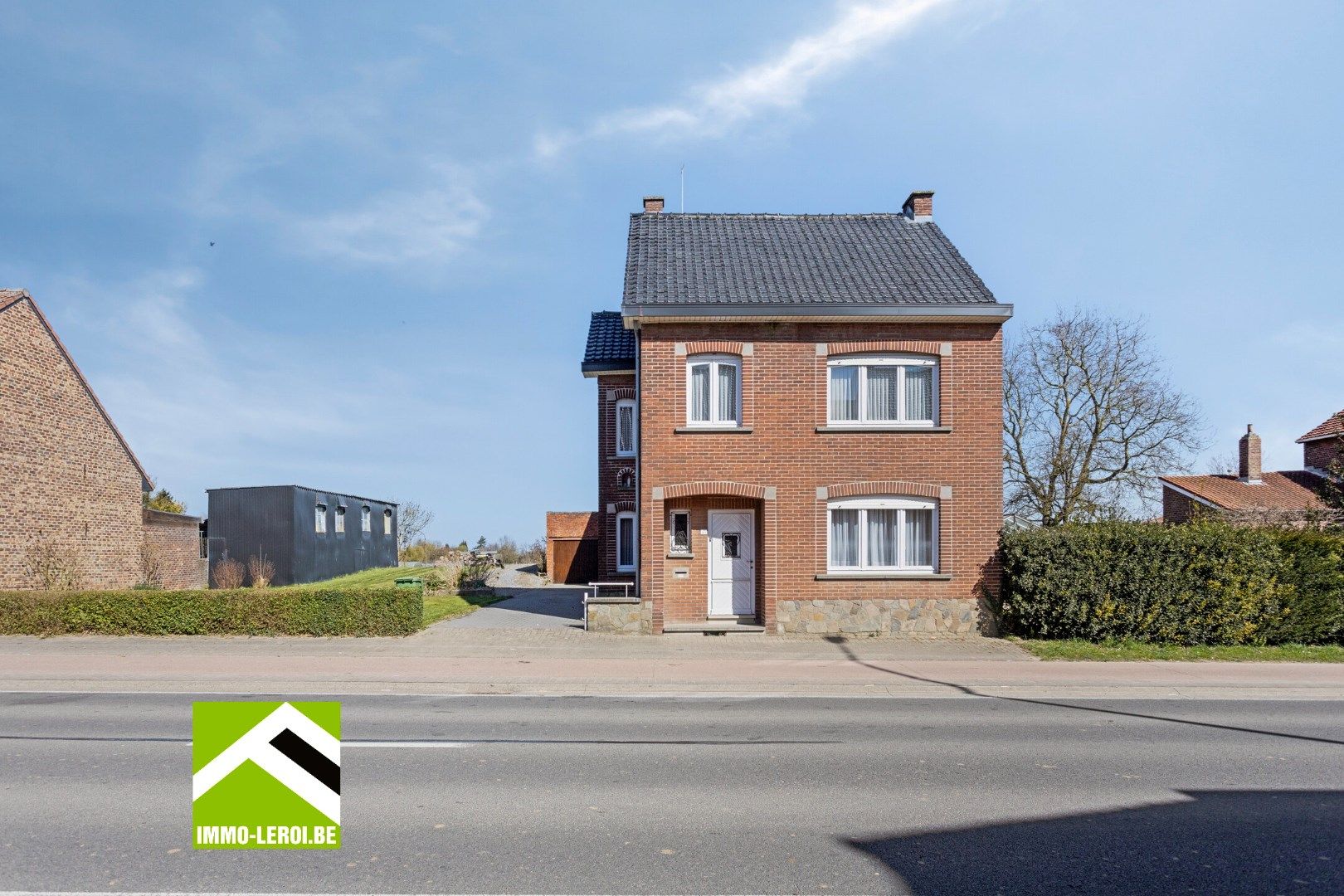 Ruime woning met bebouwbare tuin en achterliggende gronden foto 30