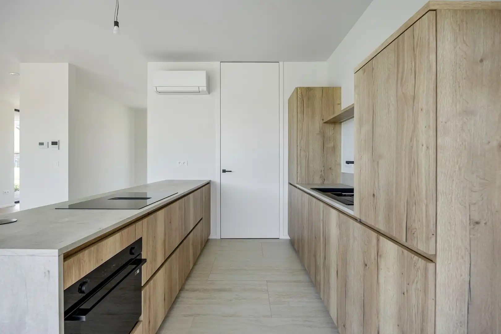 Moderne nieuwbouwwoning met hoogwaardige afwerking in Sint-Truiden (Wilderen).  Aankoop aan 6% btw mogelijk onder voorwaarden. foto 13