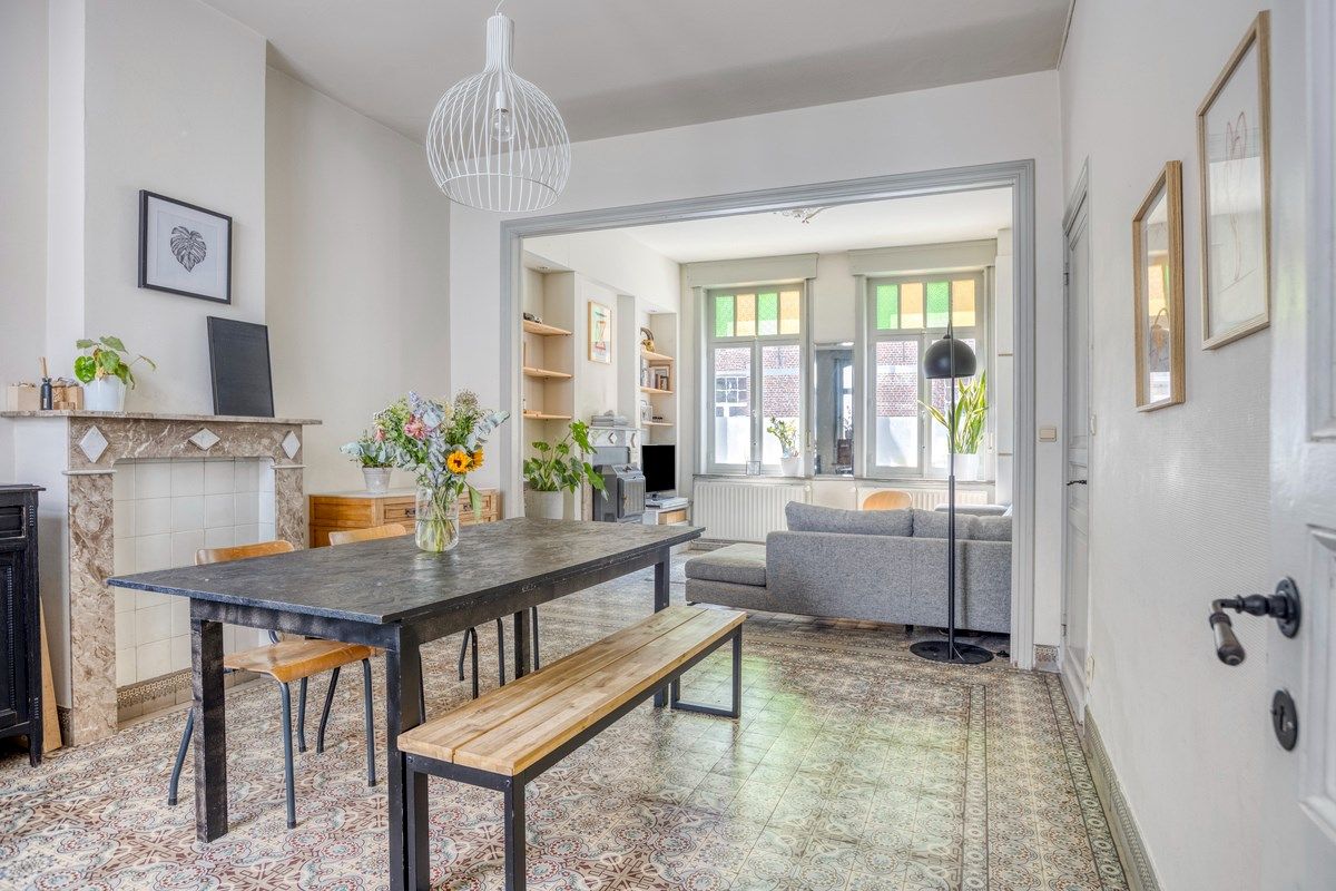Authentieke rijwoning met 4 slaapkamers! foto 6