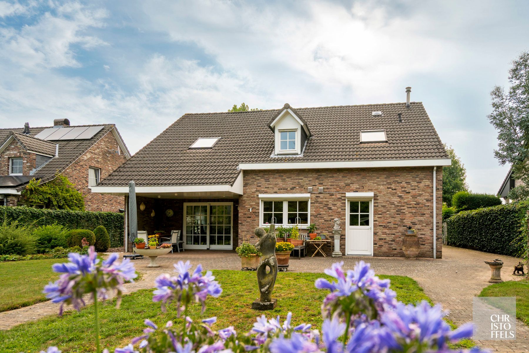 Residentieel gelegen woning (239m²) met 4 slaapkamers in Lanaken! foto 12