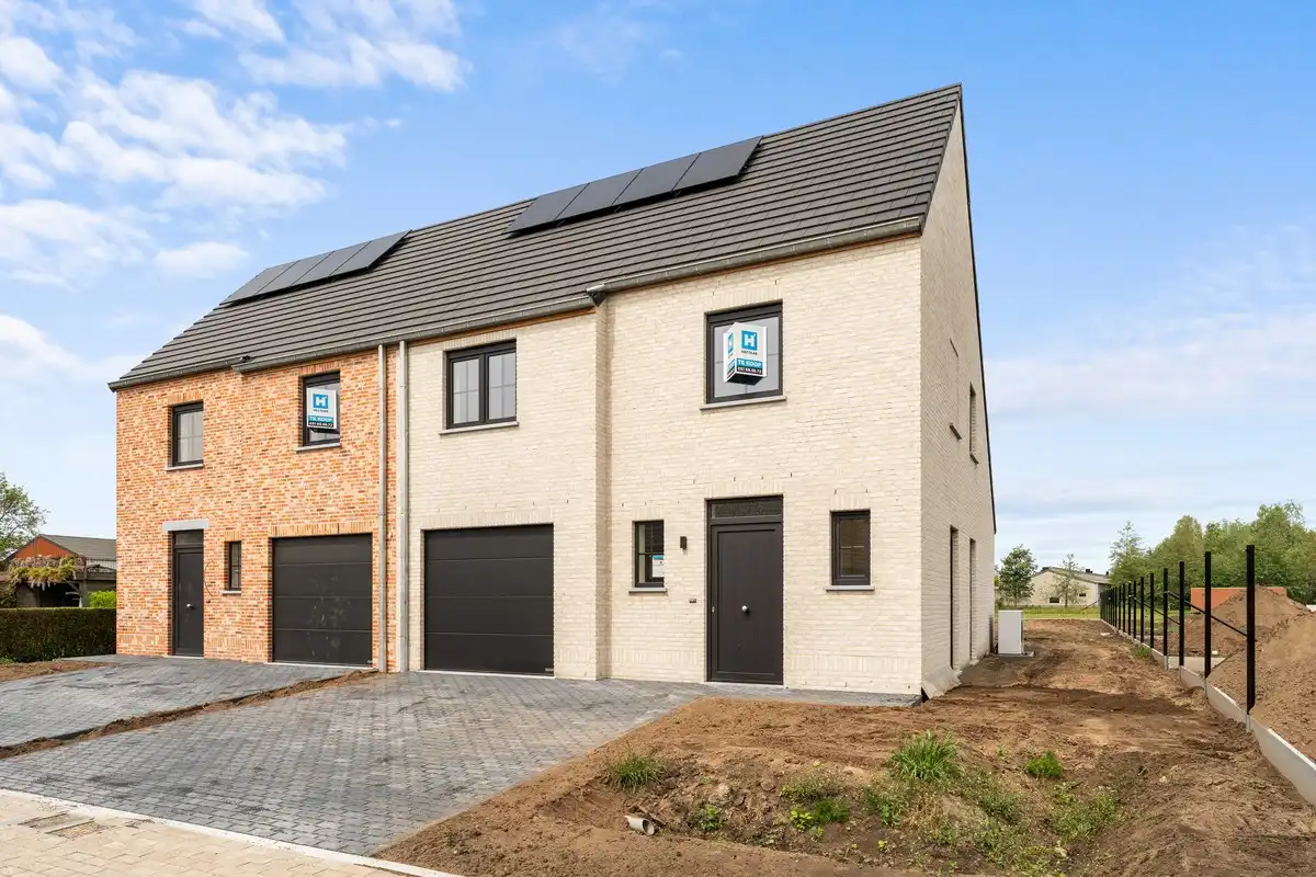 Energiezuinig wonen nabij het centrum van Wingene foto {{pictureIndex}}