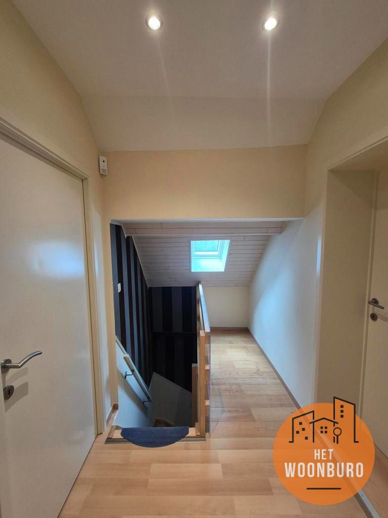 Woning HOB met garage en tuin foto 9