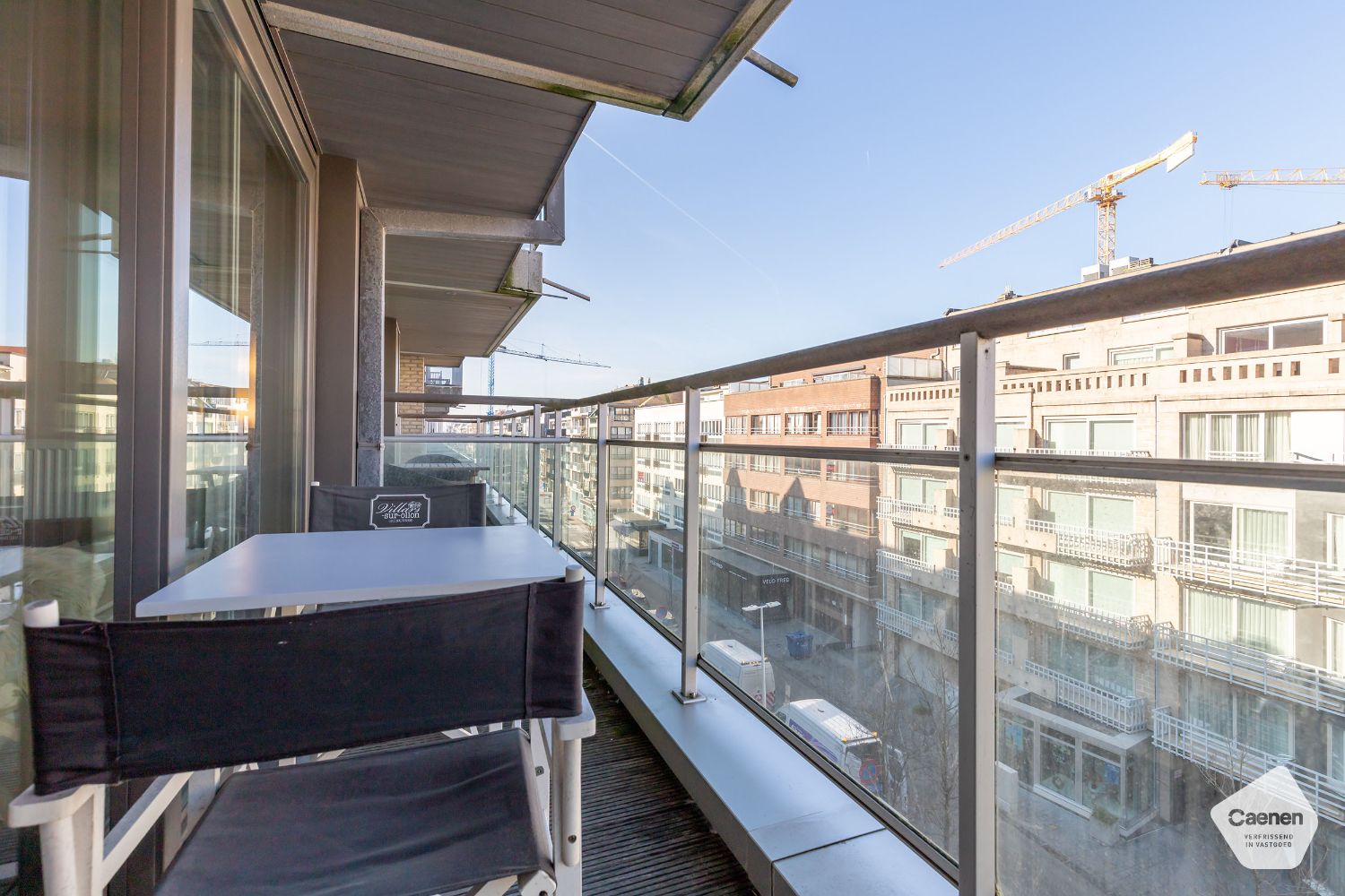 Instapklaar appartement met 2 slaapkamers en 2 terrassen foto 2