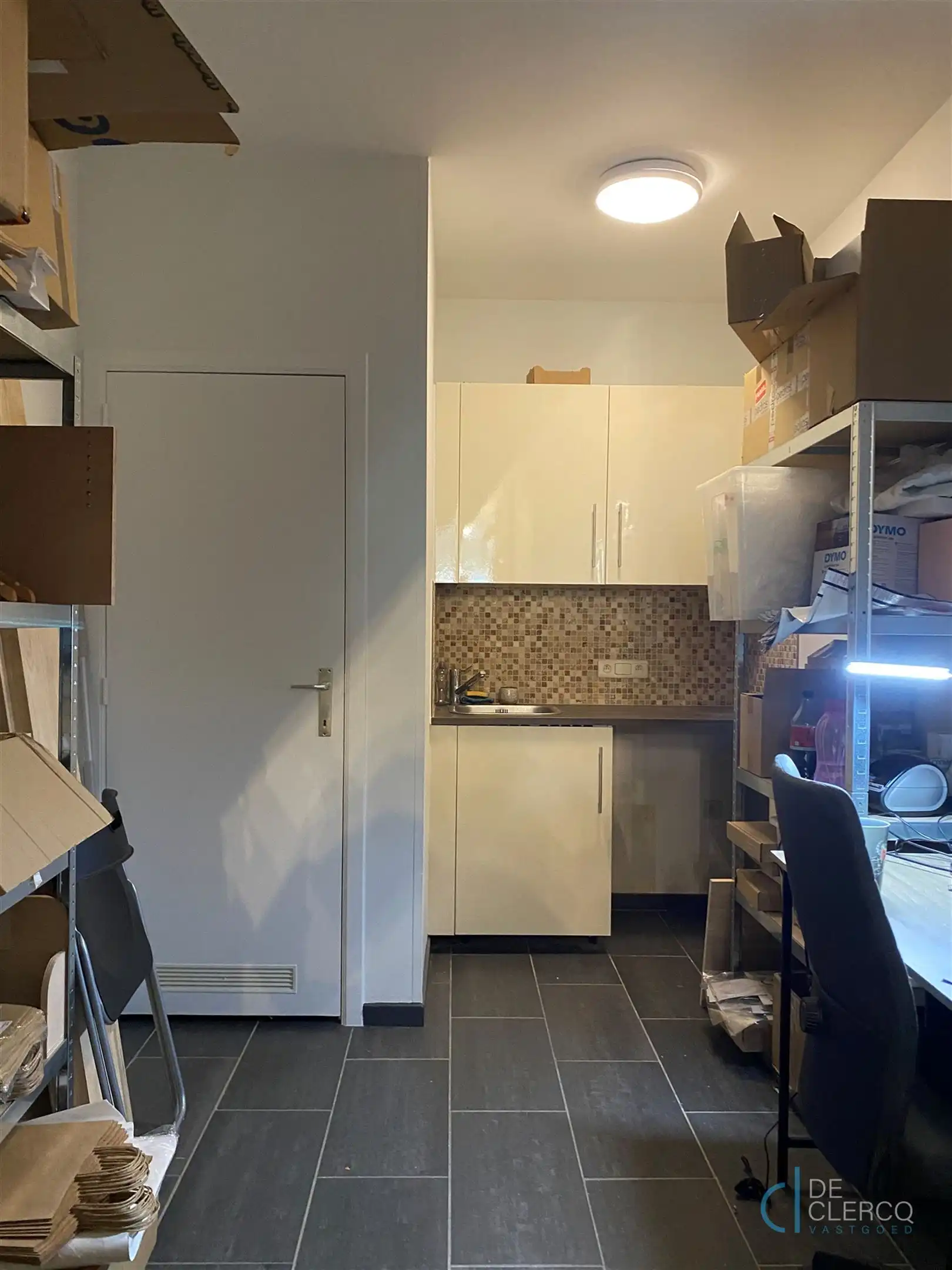 Instapklaar handelspand te huur centrum Lochristi, snel vrij foto 8