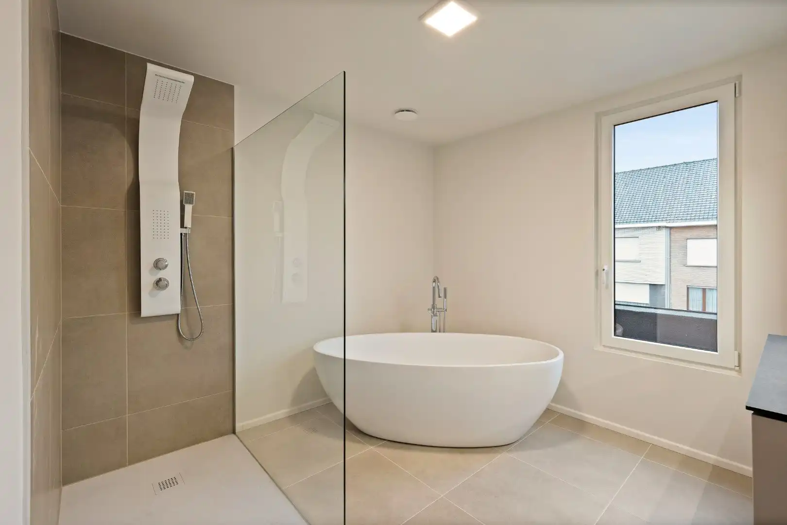 Nieuwbouwwoning met 3 slaapkamers en grote zolder, garage en tuin in Ooigem foto 9