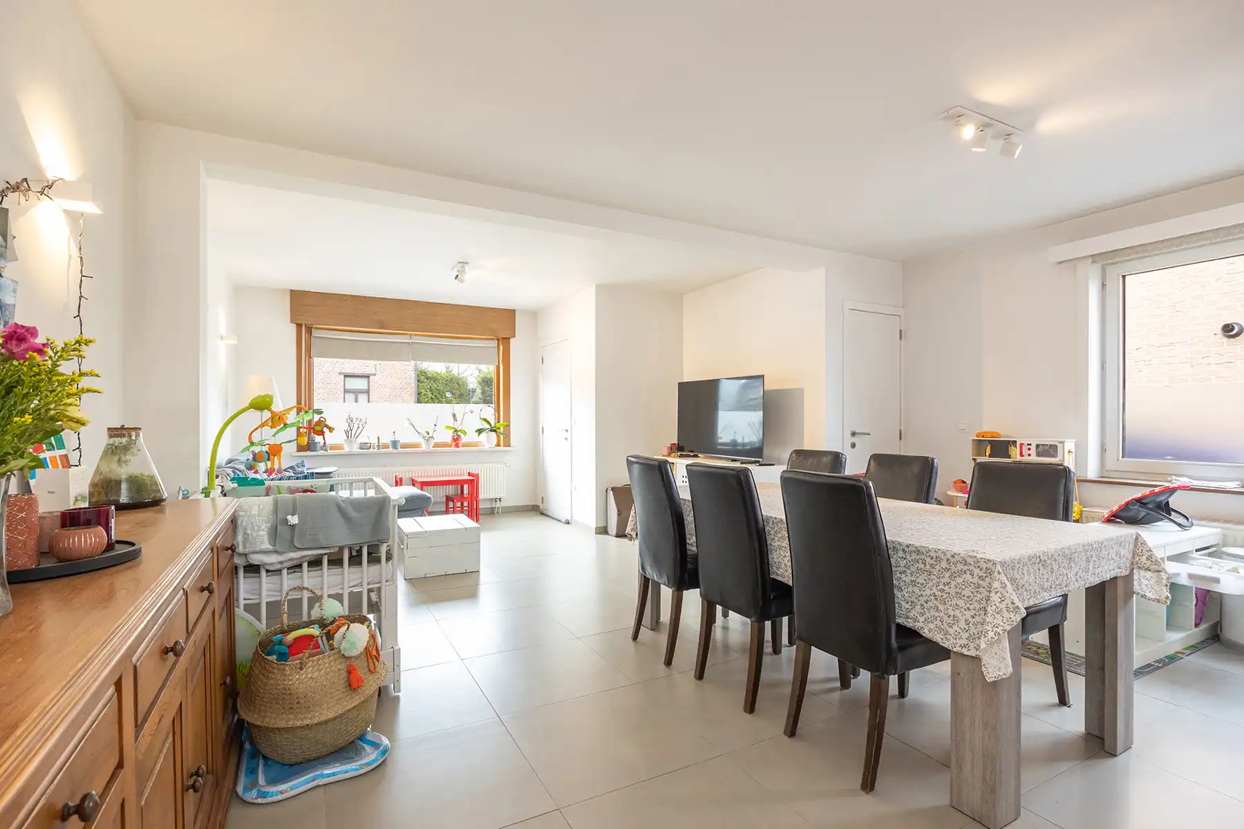 Instapklare open bebouwing in het hart van Kalken foto 3