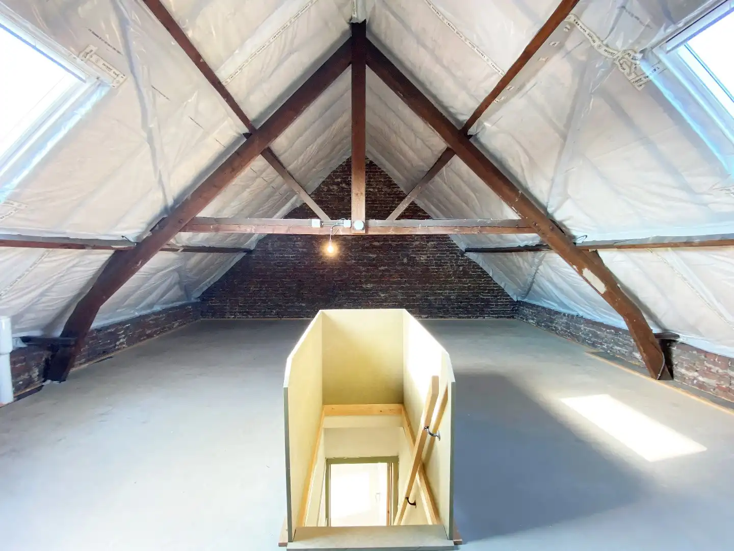 INSTAPKLARE RIJWONING MET KOER IN HARTJE IZEGEM foto 13