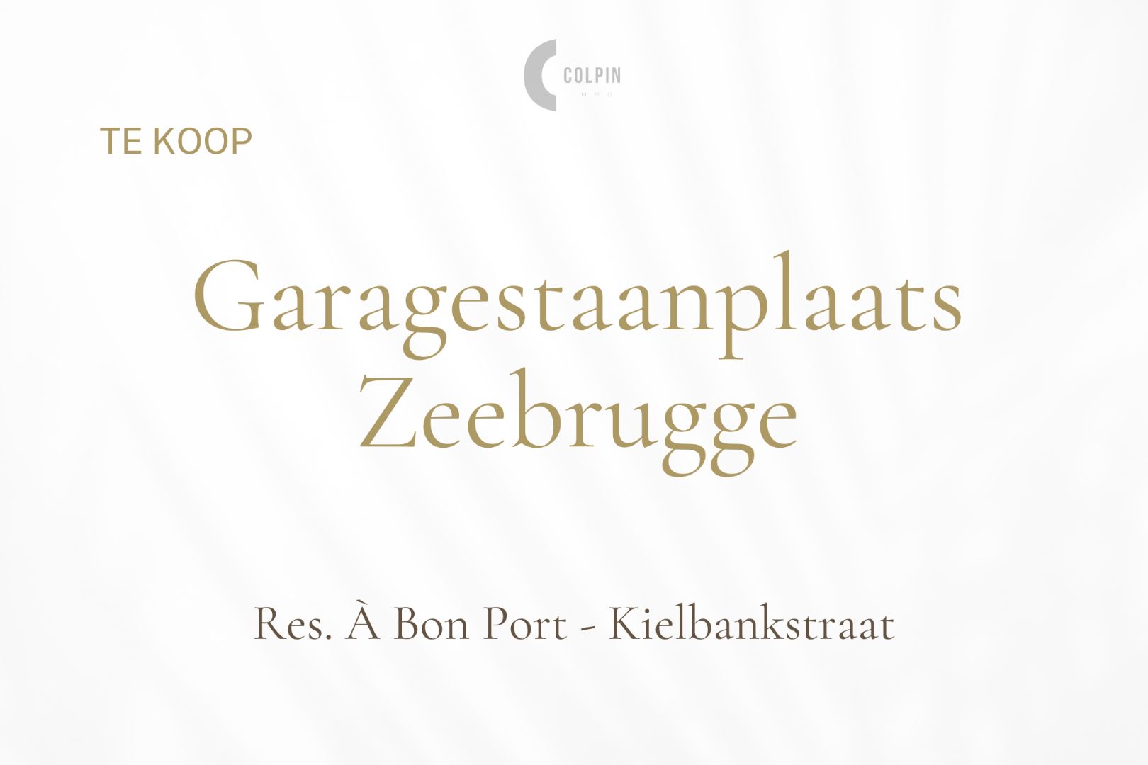 Gemakkelijk toegankelijke garagestaanplaats in een afgesloten garagecomplex te Zeebrugge foto {{pictureIndex}}