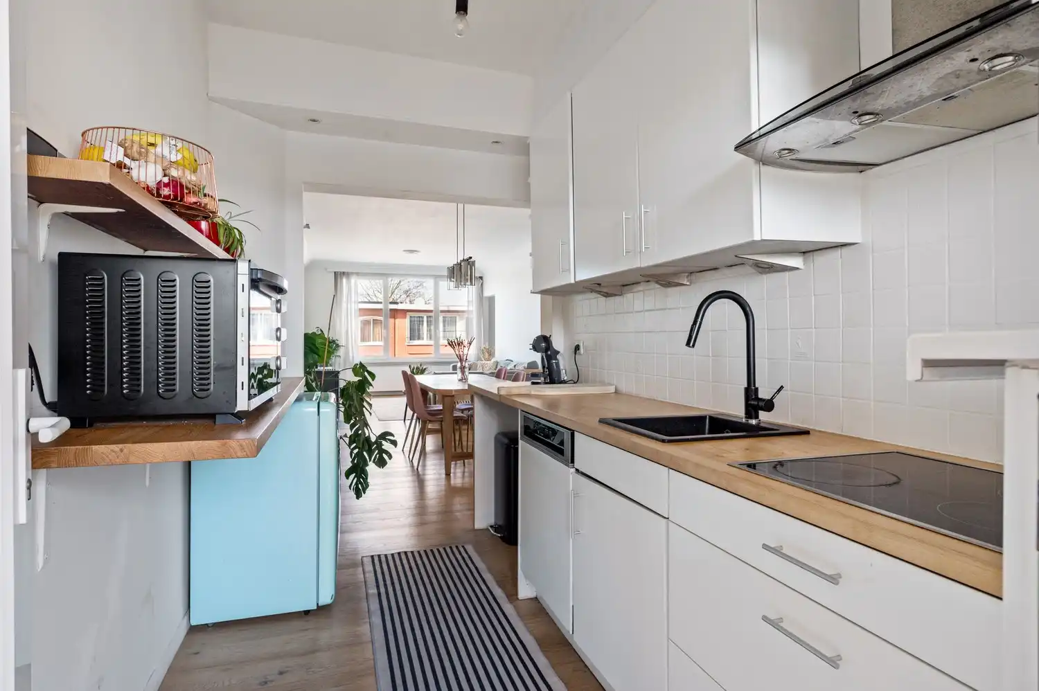 Charmant 2-slaapkamerappartement met terras in een rustige straat te Deurne foto 8