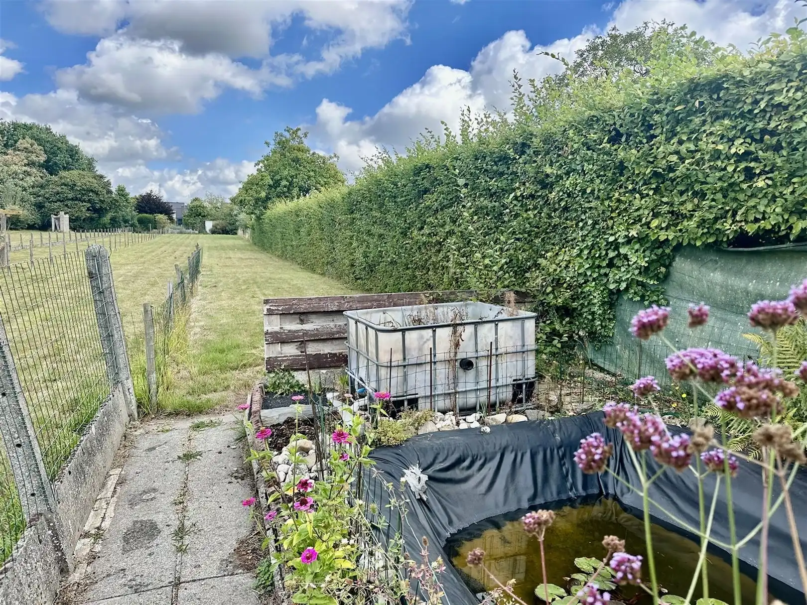 Te renoveren rijwoning te Eine. foto 10