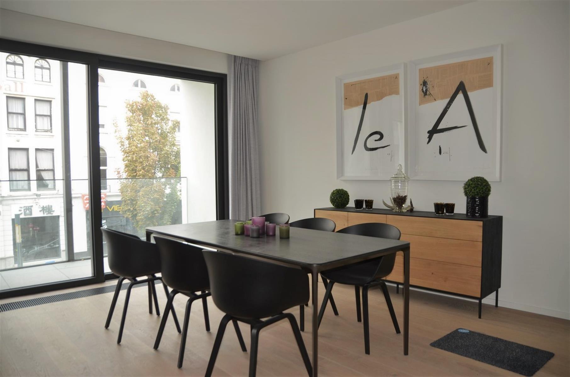 Luxueus appartement op residentiële ligging foto {{pictureIndex}}