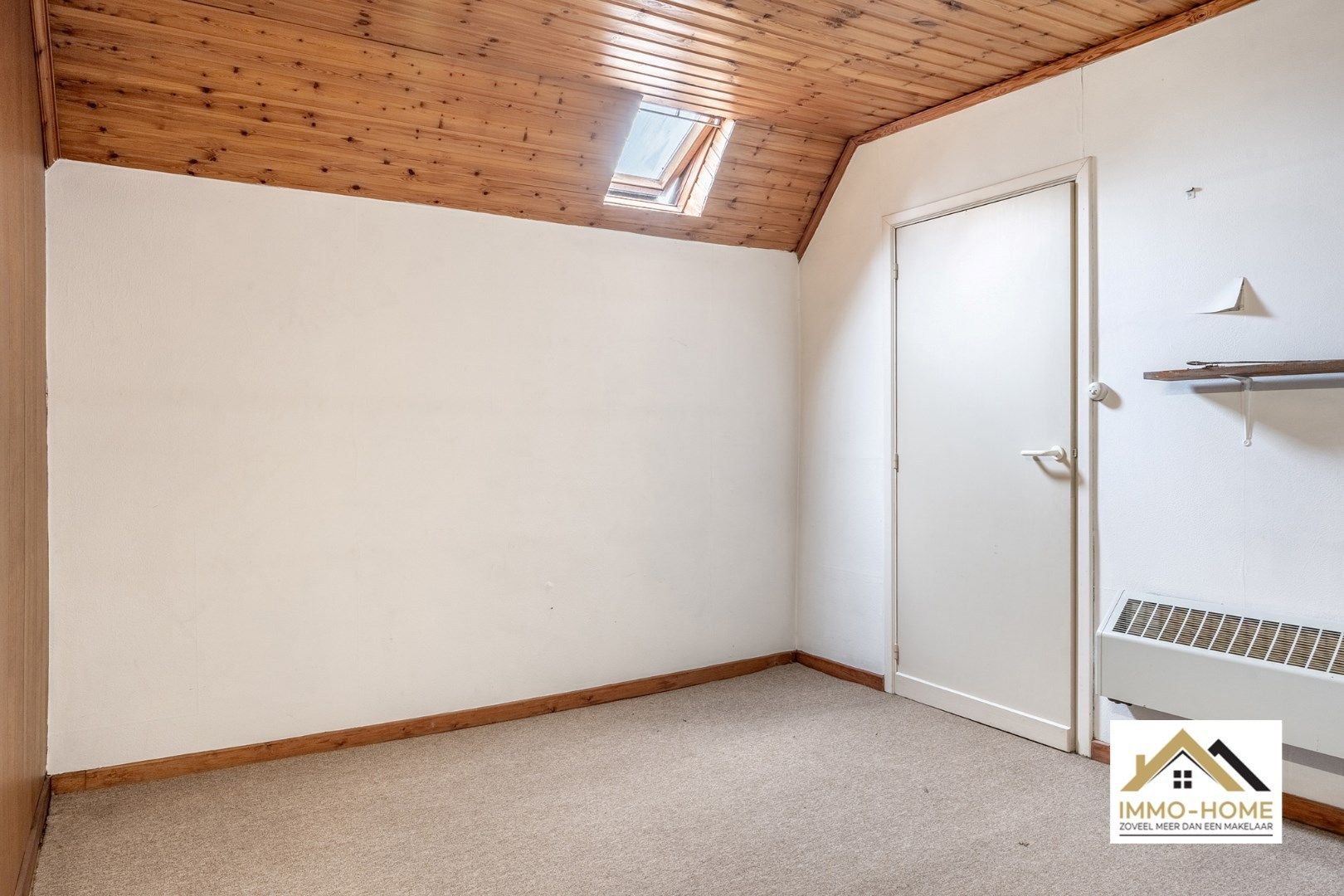 Op te frissen woning op topligging in centrum Lochristi!  foto 18