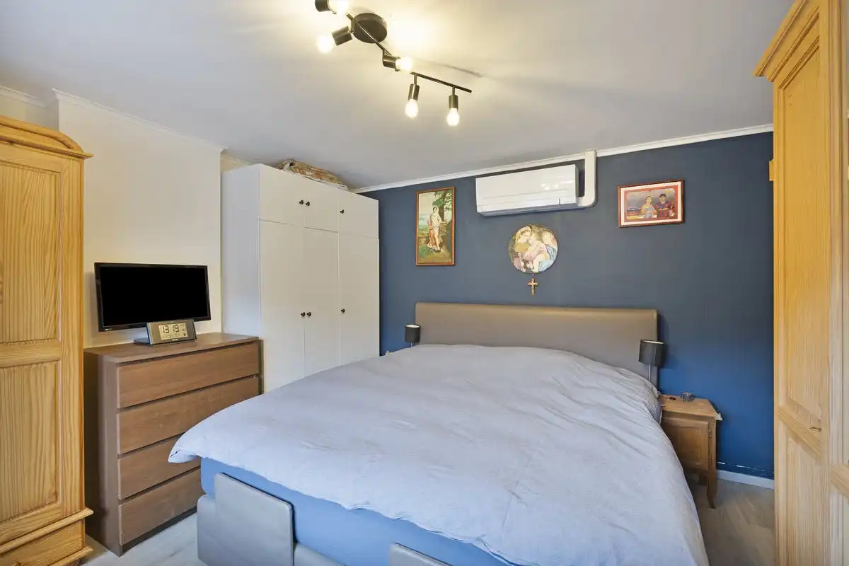 Modern halfopen huis te koop in Tongeren foto 18