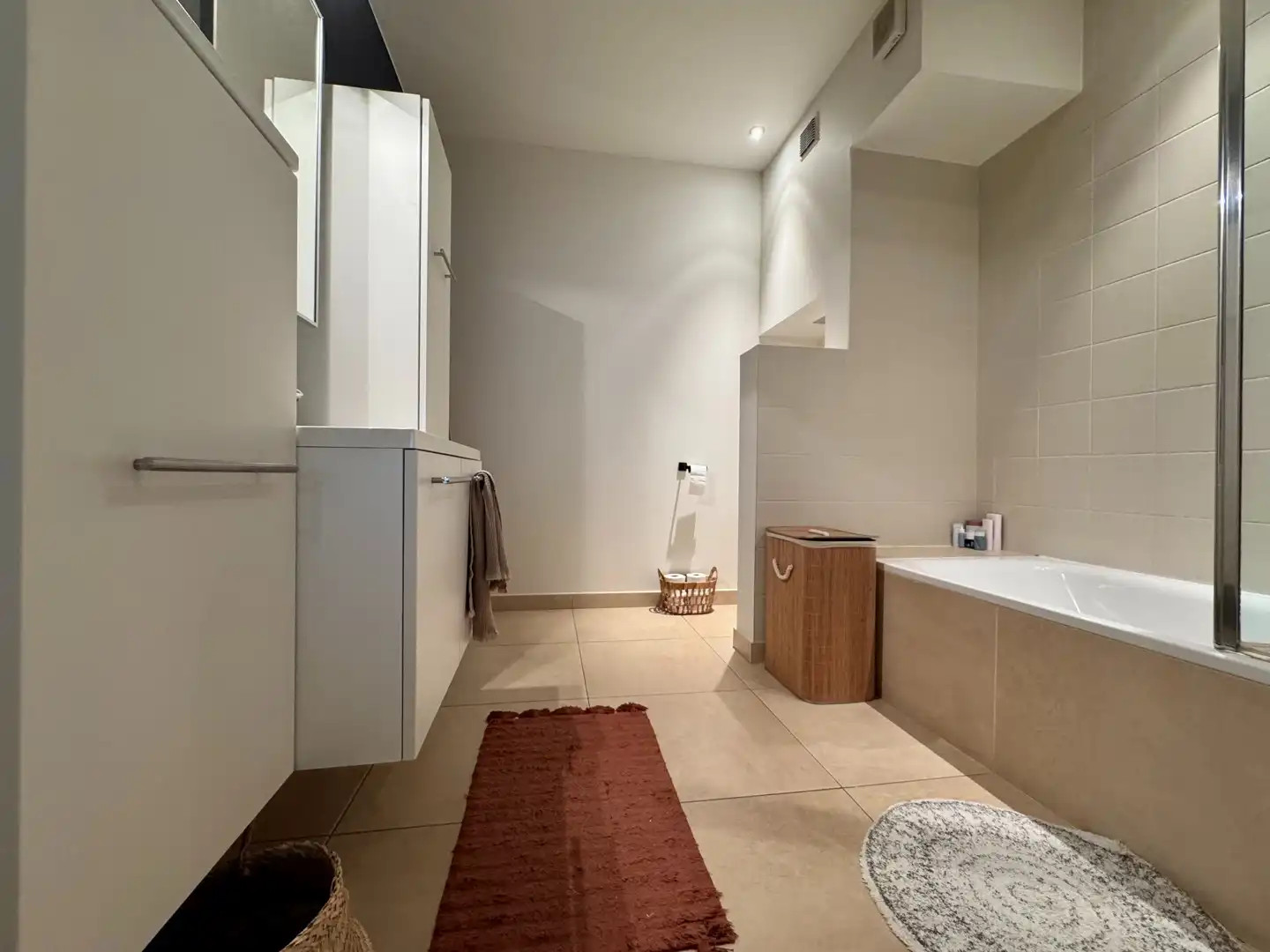 Bemeubeld gelijkvloers appartement met 1 slaapkamer te huur nabij centrum Hasselt foto 12