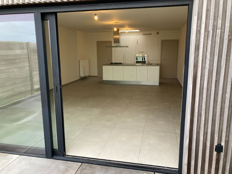 2 slaapkamer app met ruim terras en carport foto 13