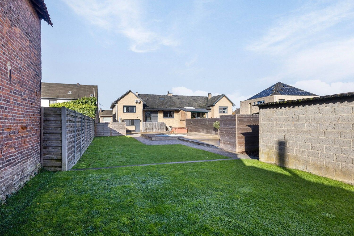 Moderne split-level woning met ruime tuin in Maasmechelen foto 30