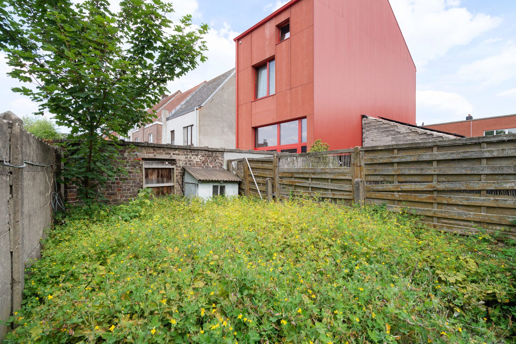 Te renoveren woning met tuin in Gentbrugge foto 2