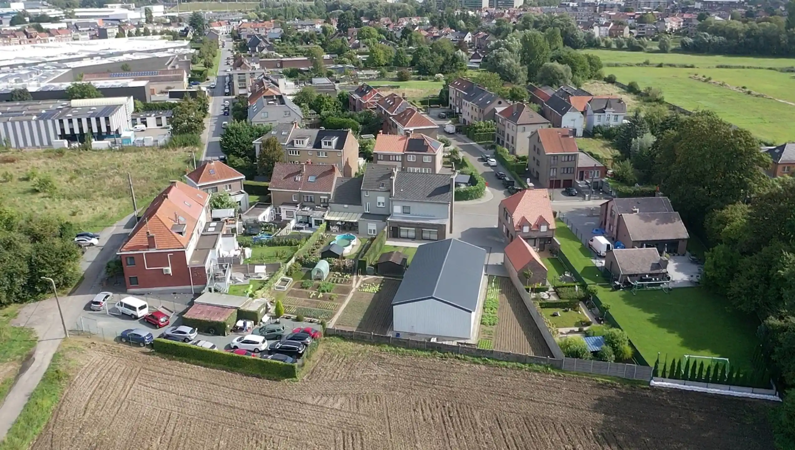 Karaktervolle woning met grote loods in Dilbeek! foto 19