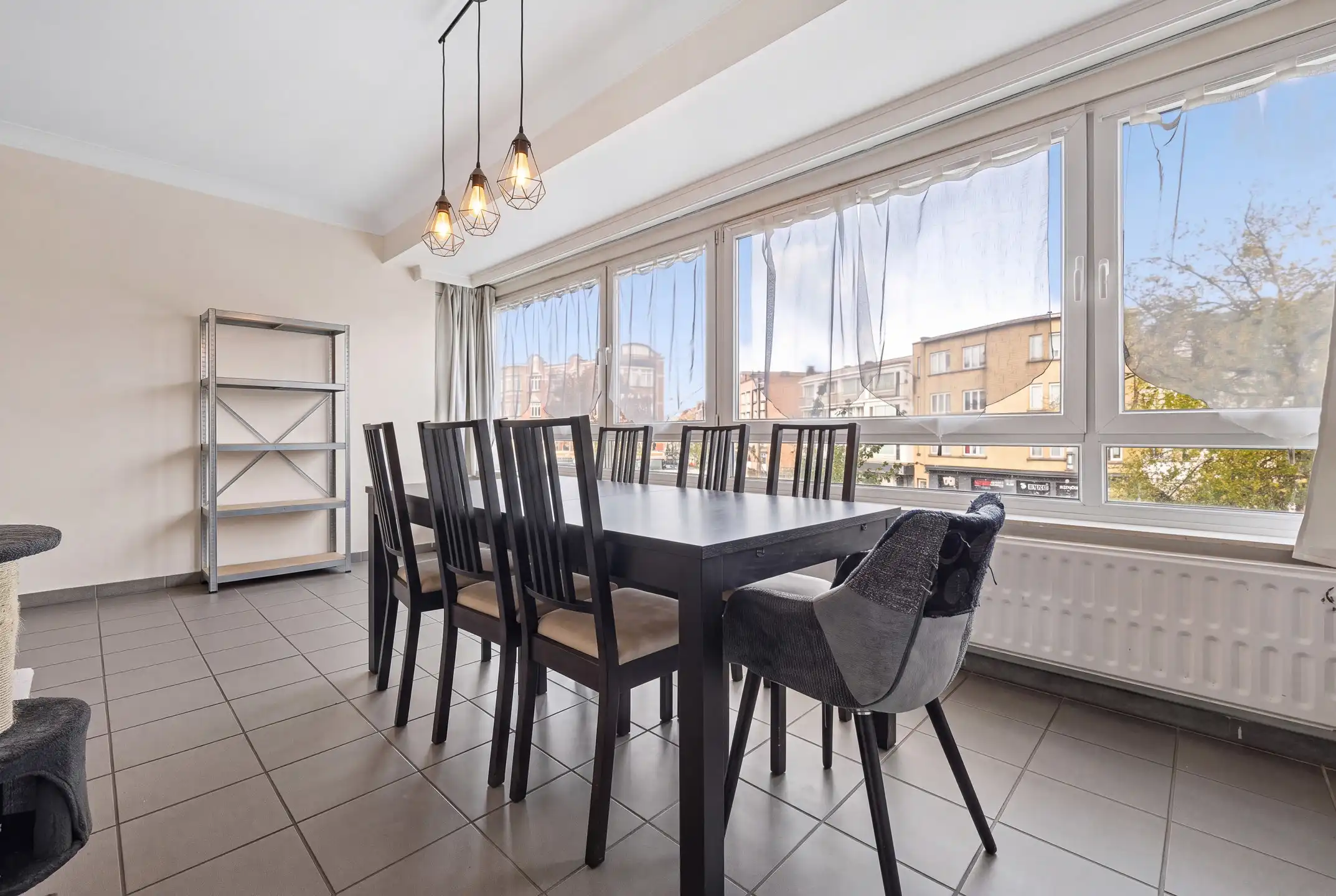 BERCHEM –Gerenoveerd 1-slaapkamerappartement met ZUID terras foto 6