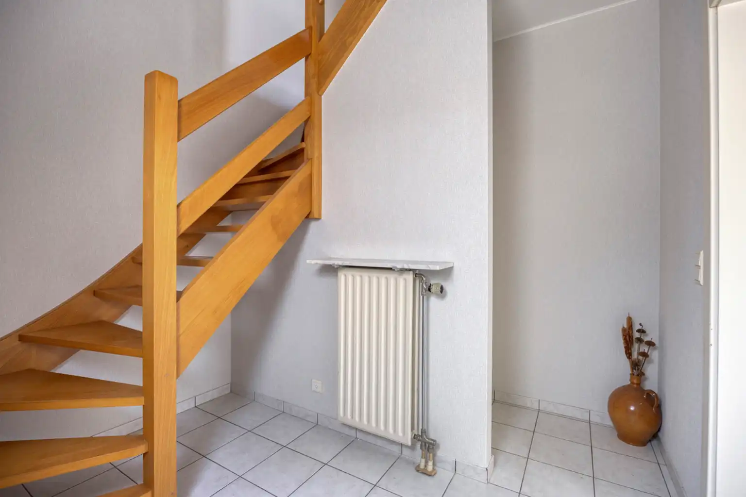 instapklare driegevelwoning voor, ideaal gelegen in Asse foto 4