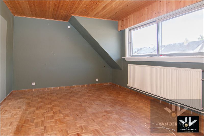 Woning met 3slpk en garage in kindvriendelijke buurt te Kuringen foto 13