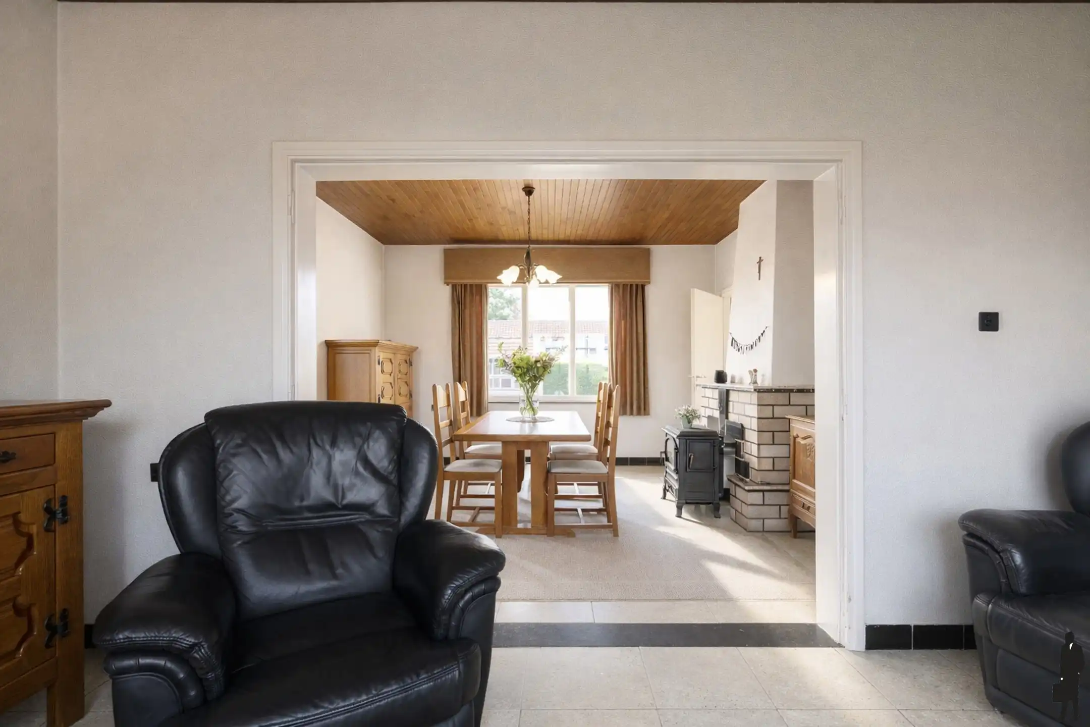 Charmante woning op ruim perceel van 1.400m² met weidezicht foto 12