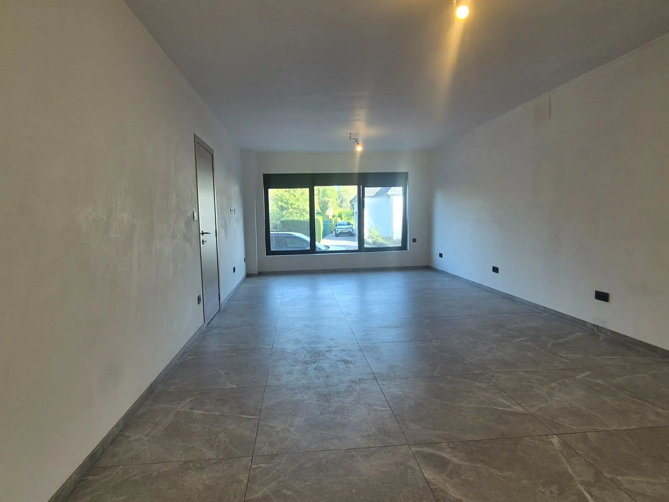 RUIME, VOLLEDIG GERENOVEERDE WONING – 5 SLAAPKAMERS – ENERGIELABEL B foto 8