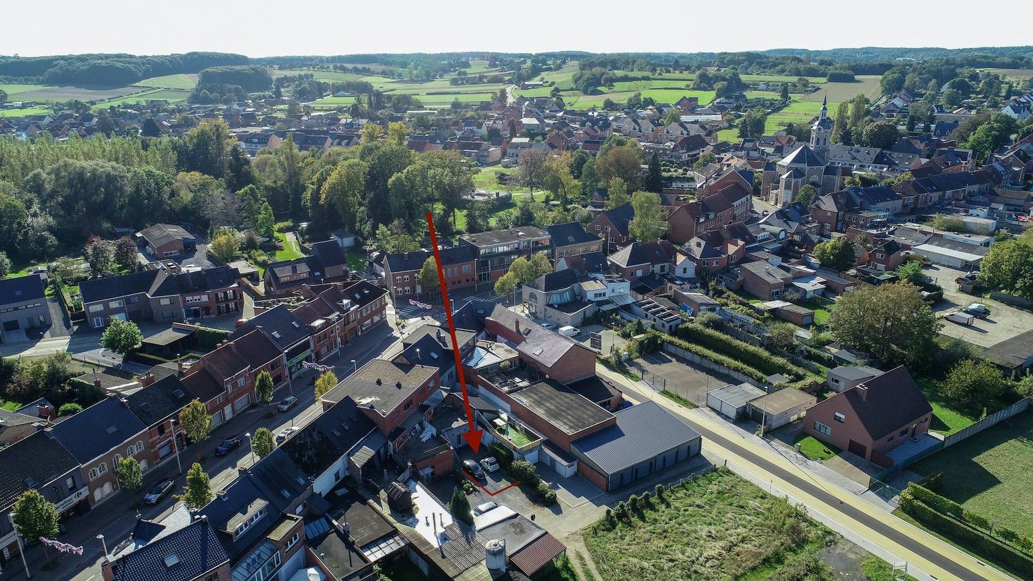 Lichtrijk gelijkvloers appartement met tuin, terras en autostaanplaats in hartje Rillaar foto 12