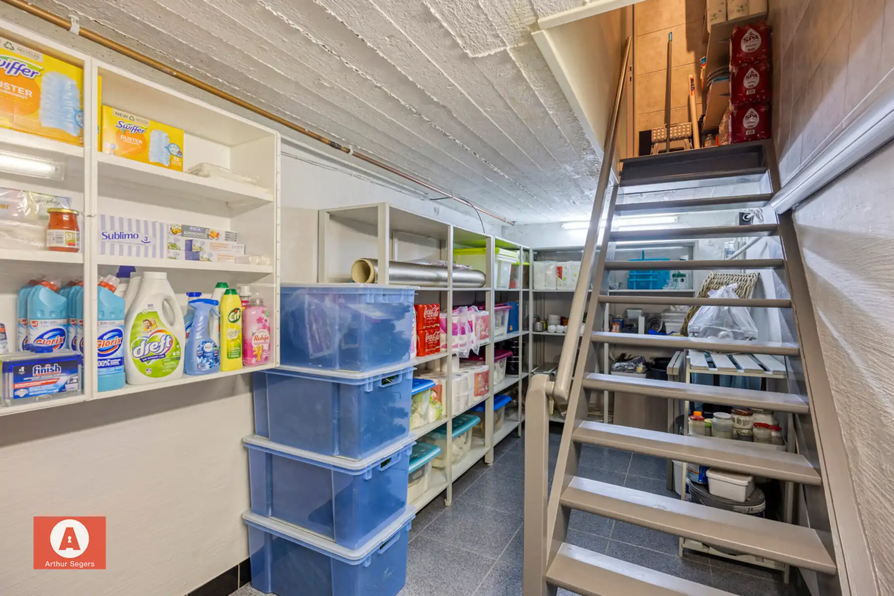 Hedendaagse HOB, gelegen pal bij het centrum van Buggenhout foto 12