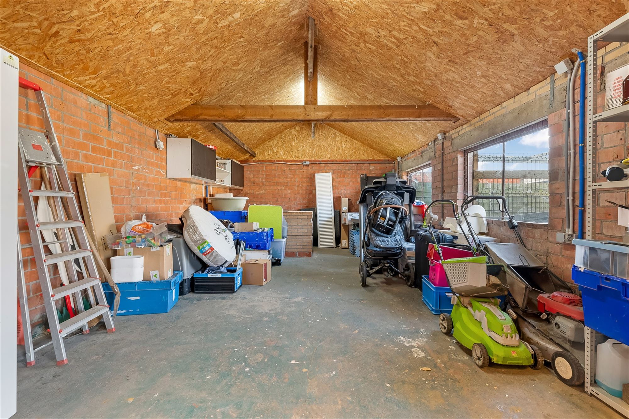 GERENOVEERDE WONING IN DOODLOPENDE STRAAT foto 23