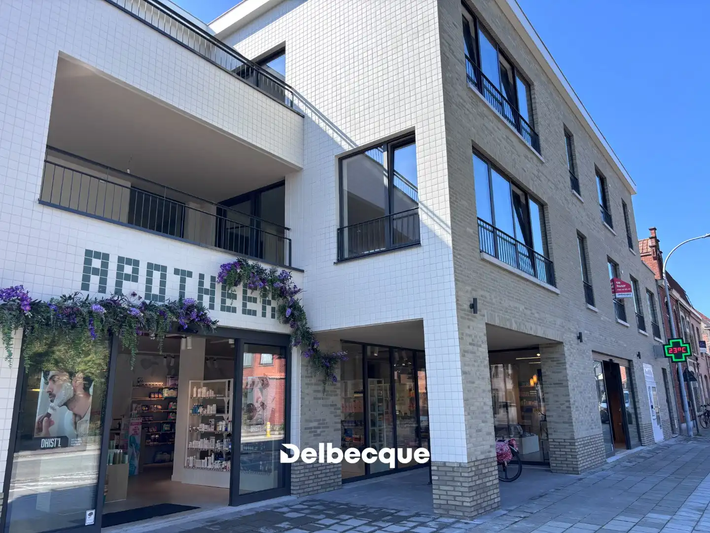 Lichtrijk nieuwbouwappartement met ruim terras en 2 autostaanplaatsen foto 14