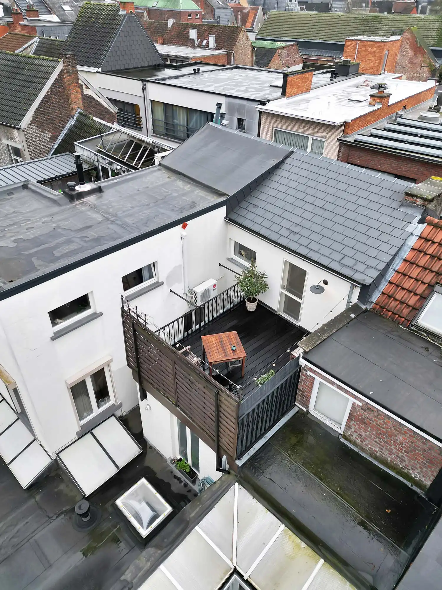 Uitzonderlijke eigendom met 2 handelspanden en appartement foto 19