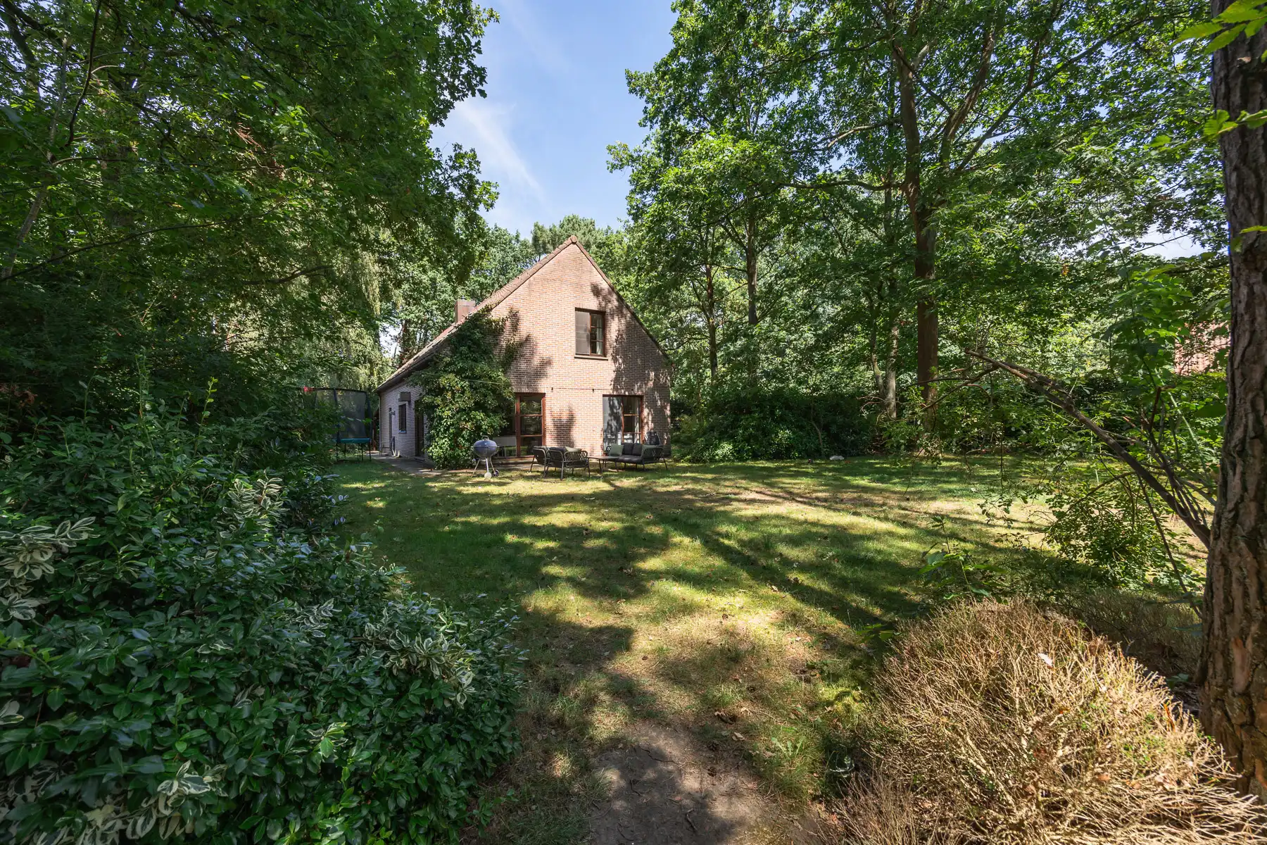 Charmante en ruime open bebouwing met grote tuin foto 21