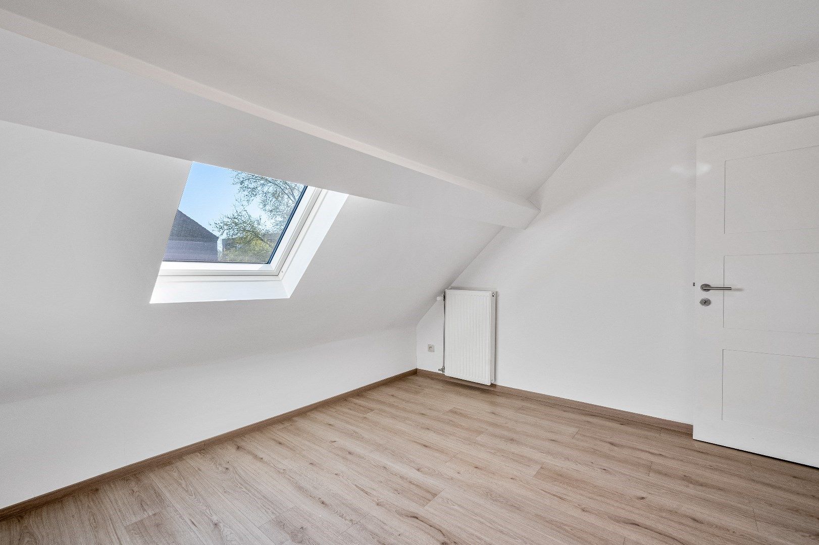 Gerenoveerde stadwoning met 4 slaapkamers foto 13