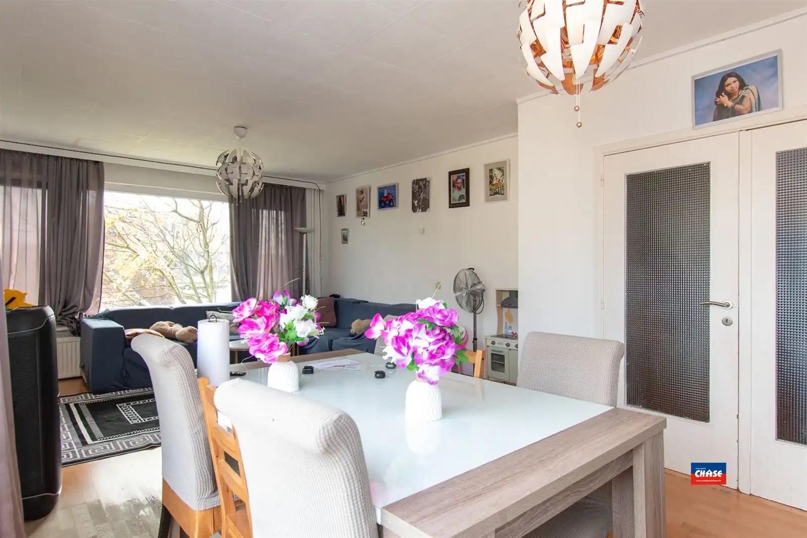 Ruim appartement met drie slaapkamers foto 4