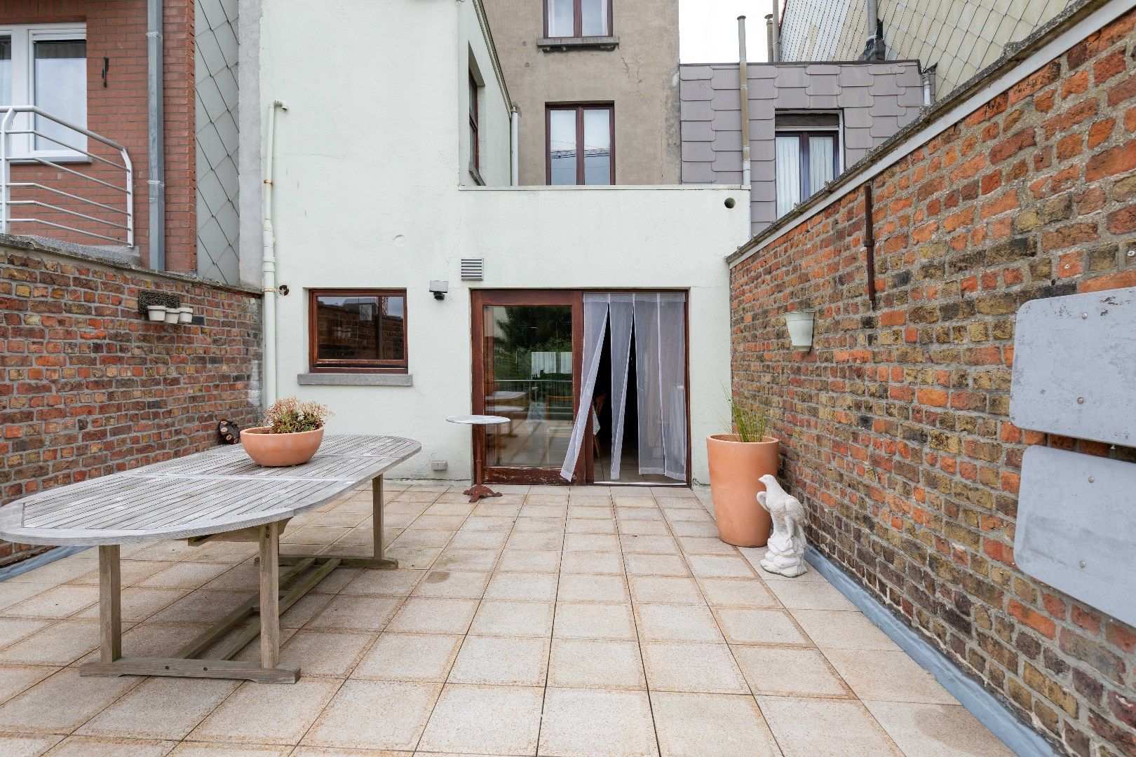 Ruime, praktische woning met grote garage, praktijk en 5 slaapkamers! foto 11