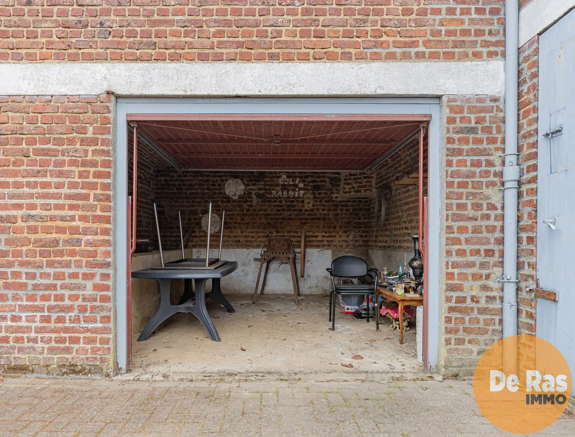 BURST - Te renoveren woning met tal van mogelijkheden foto 29