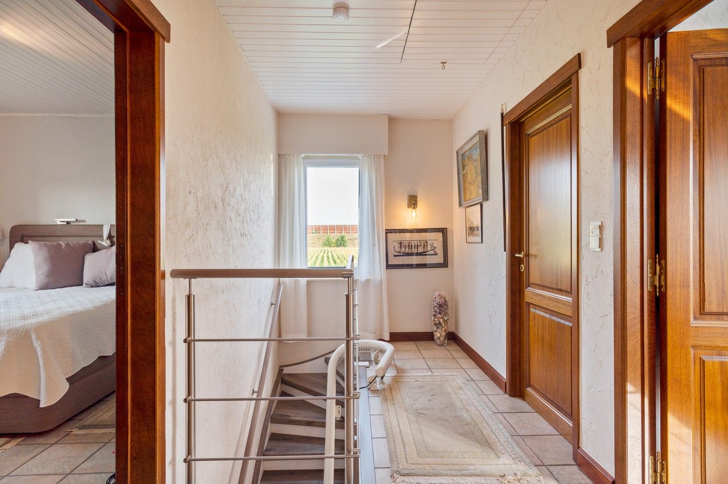 Charmante halfopen woning met 3 slaapkamers met ruime tuin in een doodlopende straat te Burcht! foto 12