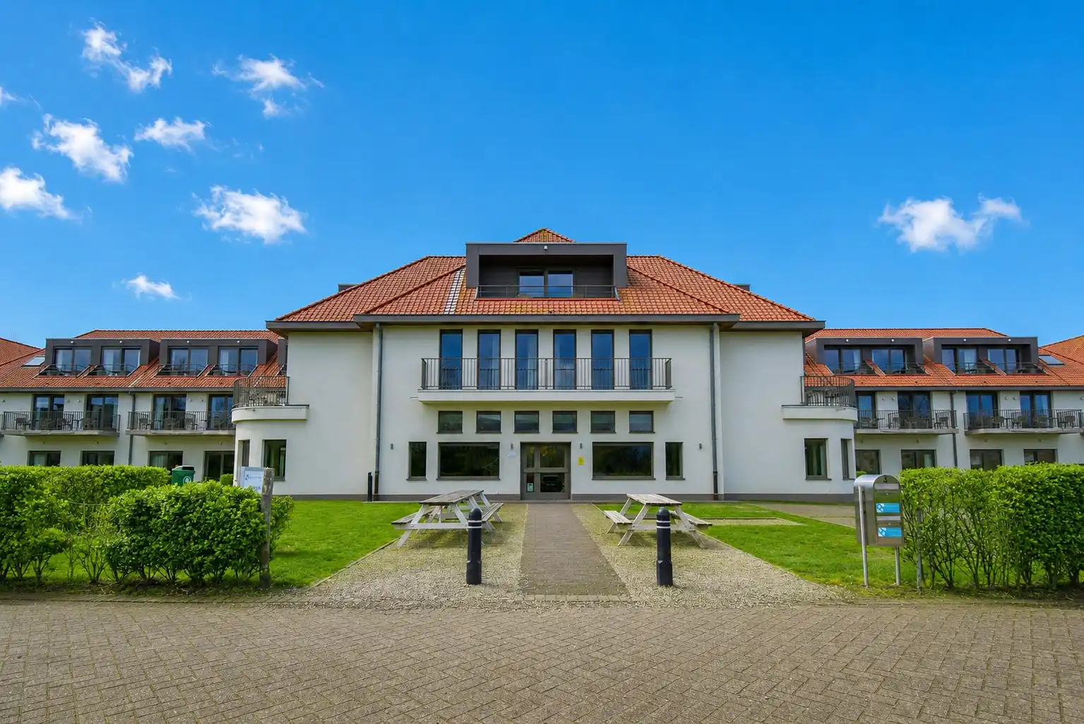 Vernieuwd gemeubeld vakantieappartement foto 11