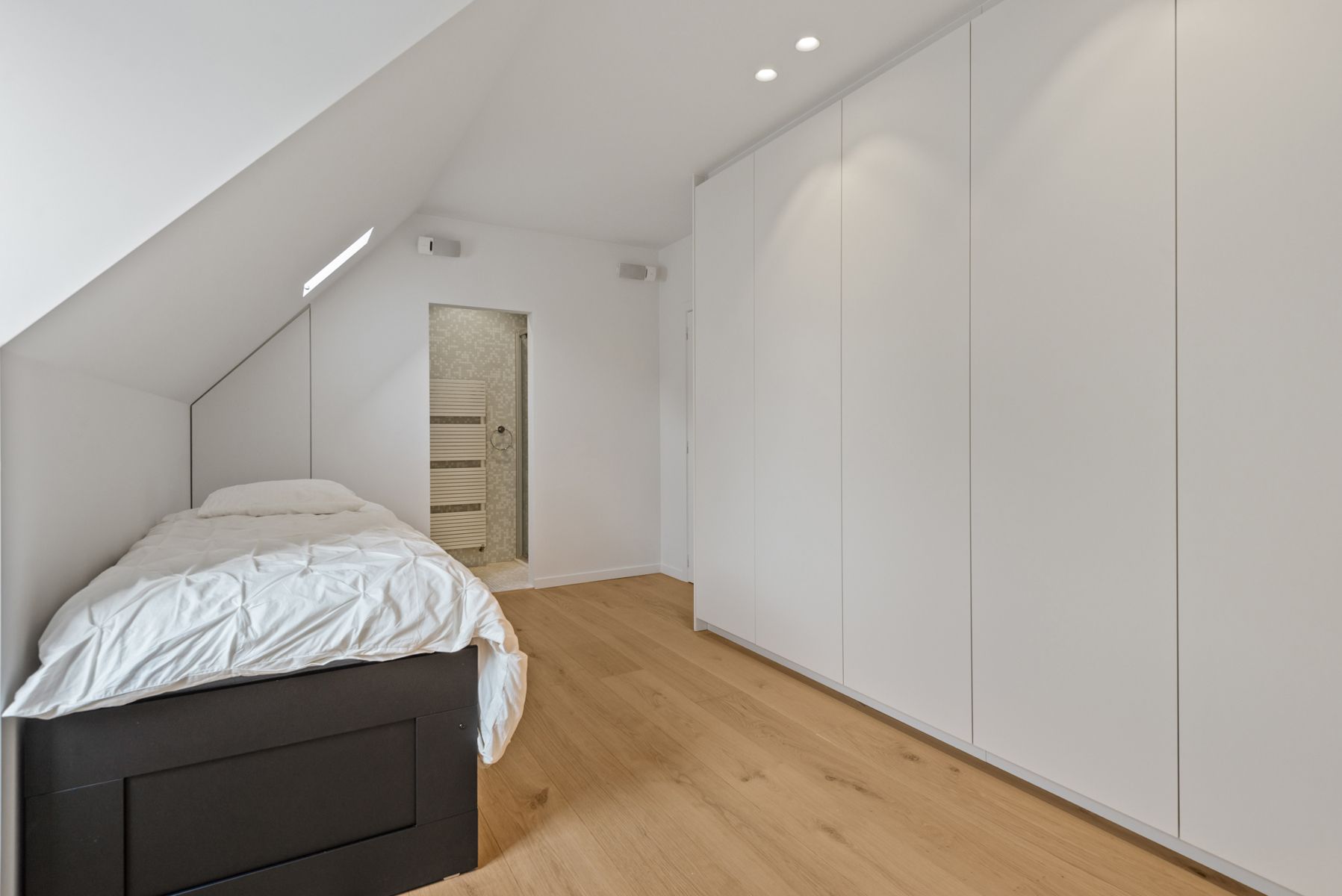Exclusief duplex dakappartement met zicht op weiland. foto 28