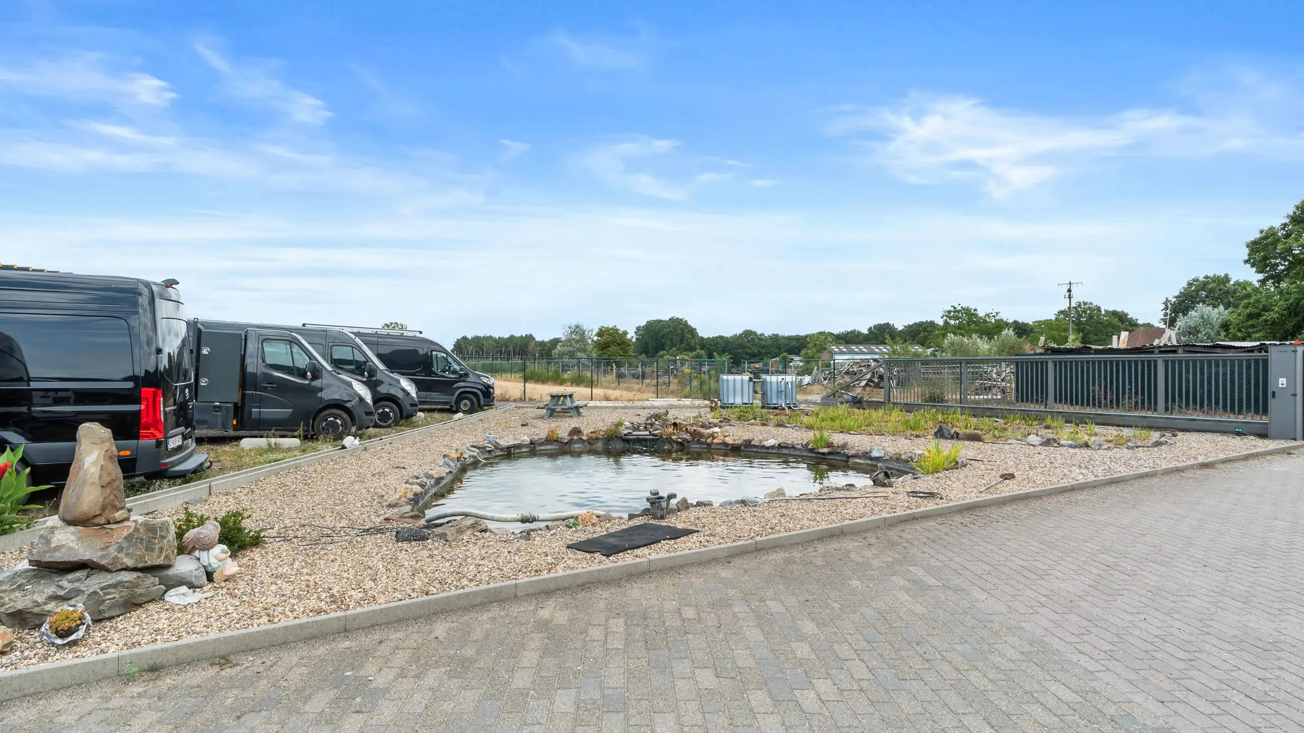 OUDSBERGEN - Zeer ruime landbouwwoning op 2,5ha met loodsen  foto 10