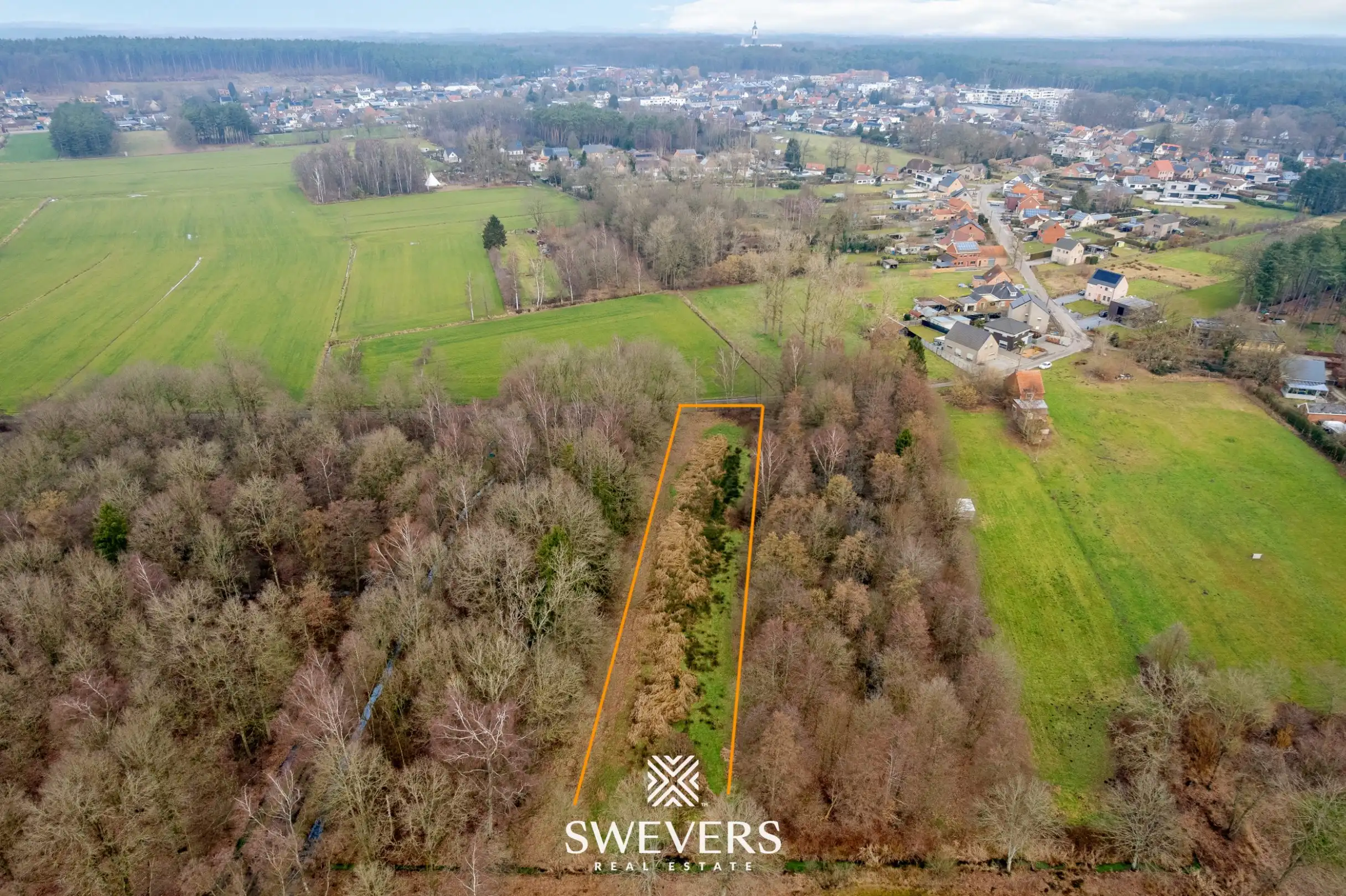 Bel-etage woning, 3 slpk, met aansluitende weide en vergunde stallingen en aparte weide, in totaal op 85a52ca foto 27