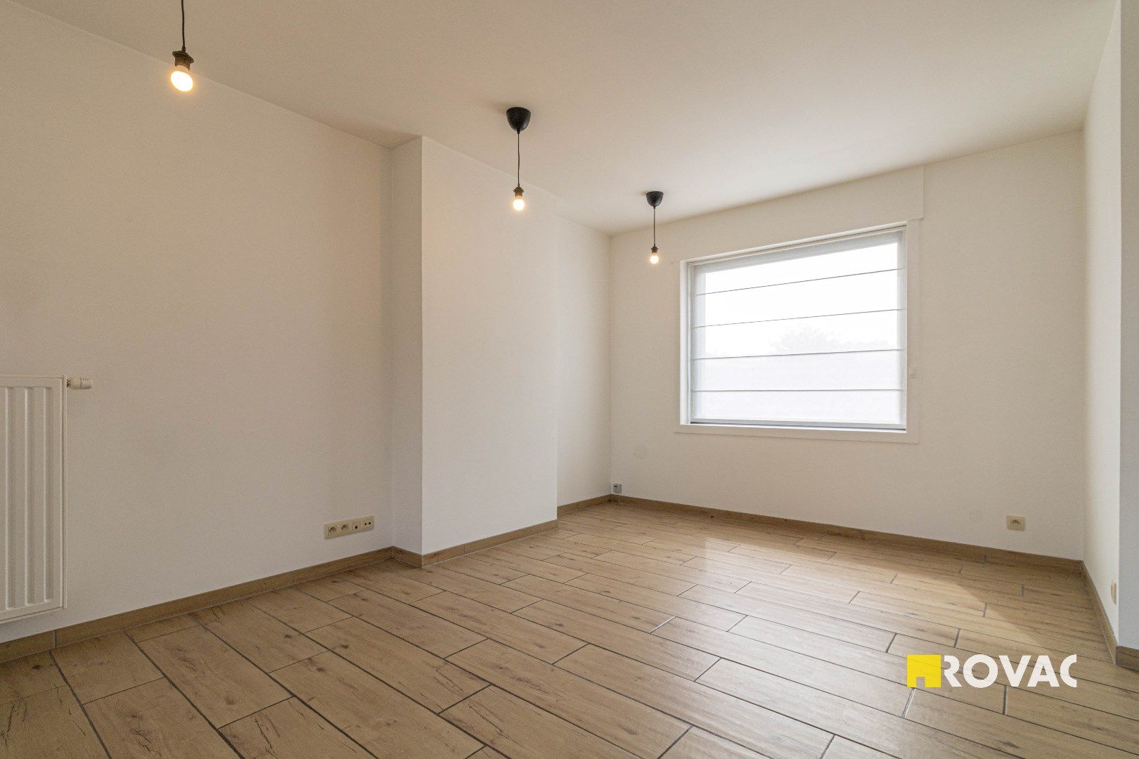 Gerenoveerde hoekwoning met 2 slaapkamers, tuin en uitweg.  foto 5