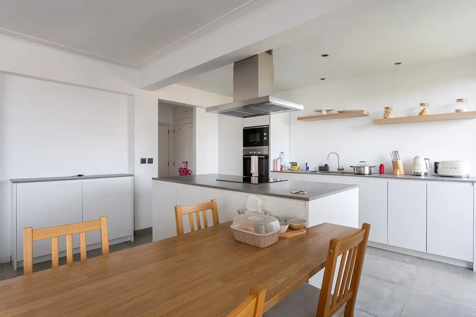 Mooi gerenoveerd 3-slaapkamerappartement met 2 terrassen, garage en 2 kelderbergingen foto 13