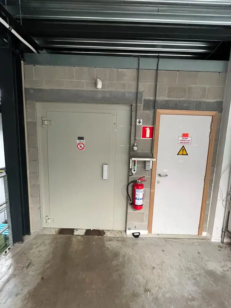 Bedrijfsgebouw 1780m² op 30a63ca foto 11